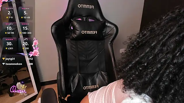 MeganDaviees live XXX chat