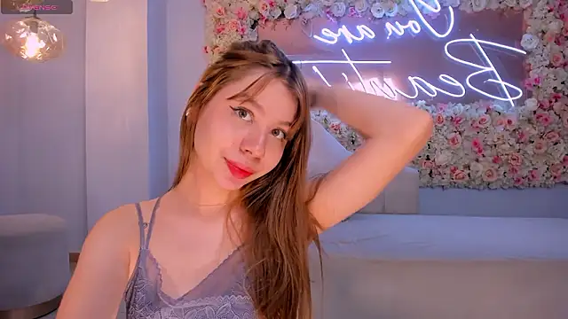 TiffannySins: онлайн-секс-чат