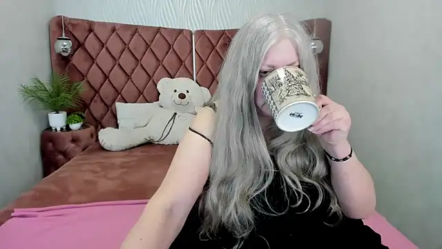 mariabelladonna: онлайн-секс-чат