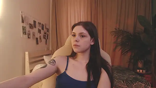 Pamela_Tiffin: онлайн-секс-чат