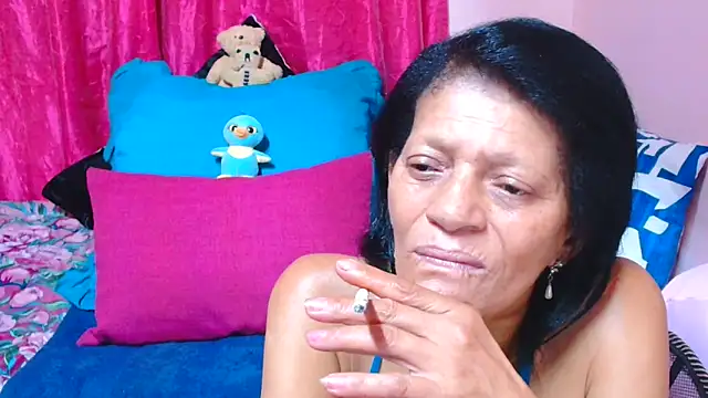 Czat XXX na żywo – SLUTTYROXY