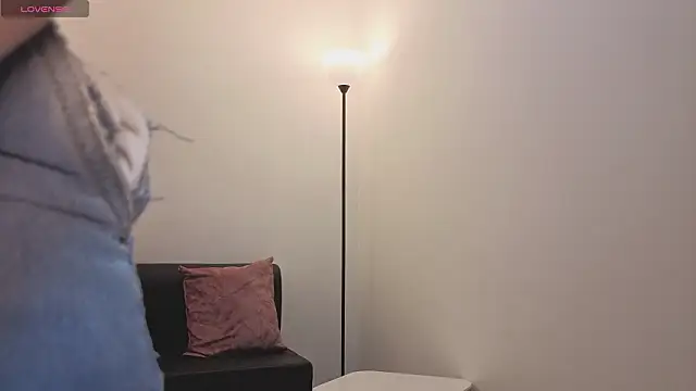 camiilaa1 Show Webcam