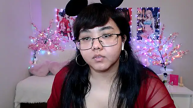 Moertomlly Adlı Modelin Canlı XXX Sohbeti