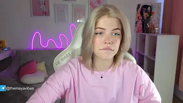 Chat XXX en directo de Maya_Rave