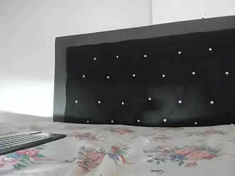 violetadumsper: онлайн-секс-чат