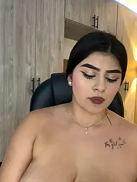 Kariina__69: онлайн-секс-чат