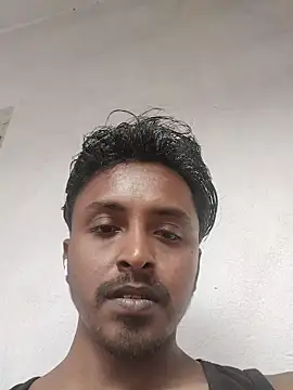 Binny91: διαδικτυακό σόου στην κάμερα