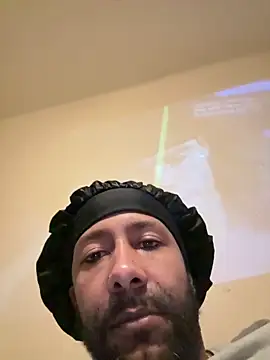 Lamarsofar: διαδικτυακό σόου στην κάμερα