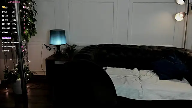 Chatroom XXX en direct de Dark_Moni