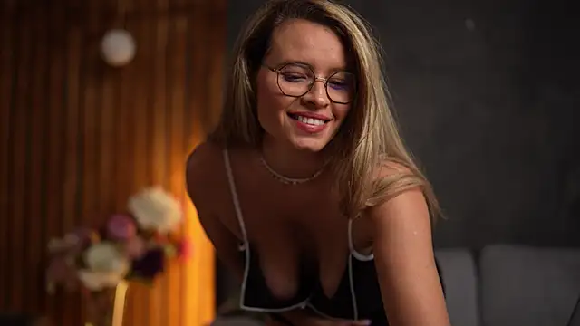 Chat XXX Live BrandyWhite