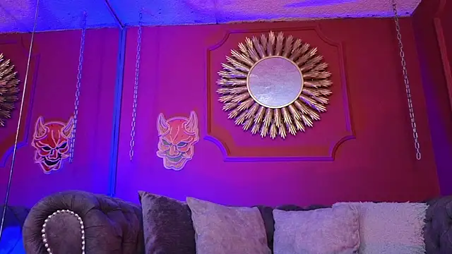 Julieta_Russell: απευθείας συνομιλία ΧΧΧ