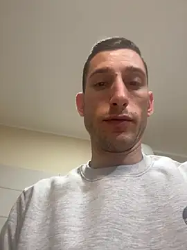 Gionnytav Chat XXX live