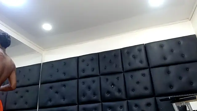 TonnyMarck Chat XXX live