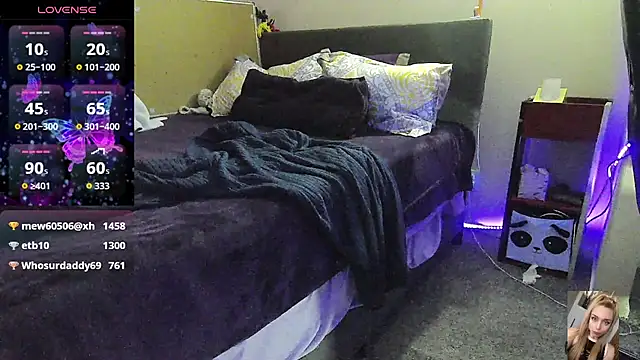 Blondiewithanass Live XXX Chat