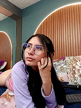 NayeCloud Obrolan Langsung XXX