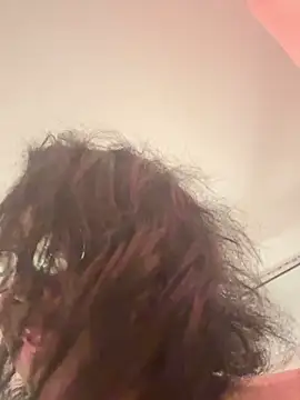 XXX chat uživo modela Chaniita