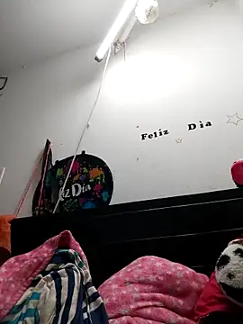 karlythoth@xh's Live XXX Chat