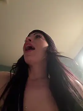 annablisss Show in webcam