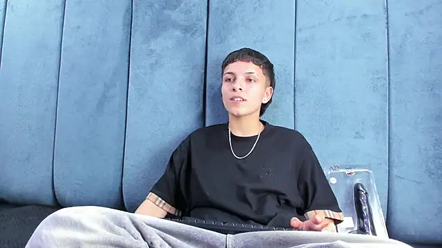 Megan_Thompson_ Chat XXX in diretta