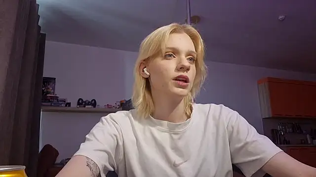 AuraNevera Webcam show