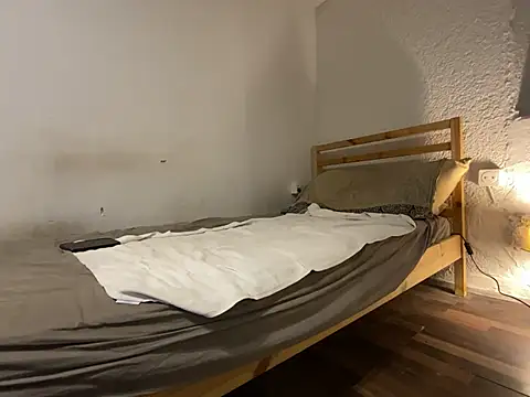 Goldmedall Adlı Modelin Canlı XXX Sohbeti