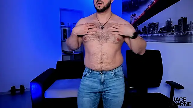 Jace_Thorne Adlı Modelin Canlı XXX Sohbeti