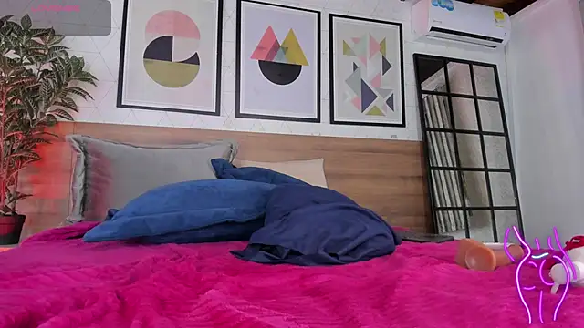 Chat XXX en directo de MiaKay1