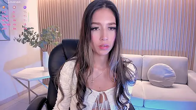 TaraLawrence Chat XXX live