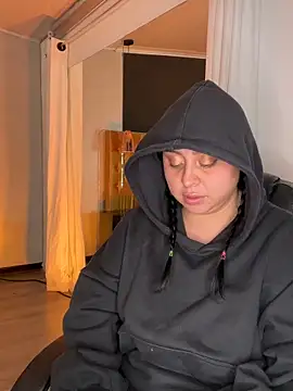 Saarada: απευθείας συνομιλία ΧΧΧ