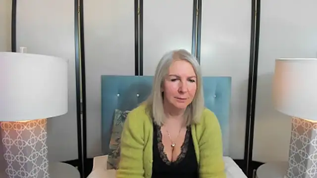 Pokazy przed kamerką – EricaTop