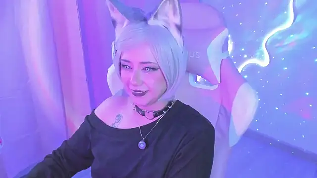 Živý XXX chat HoornyMoon