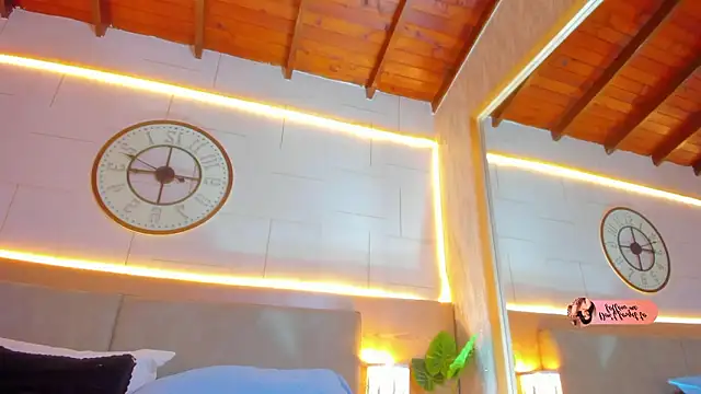 Meloddy_Rose Chat XXX live