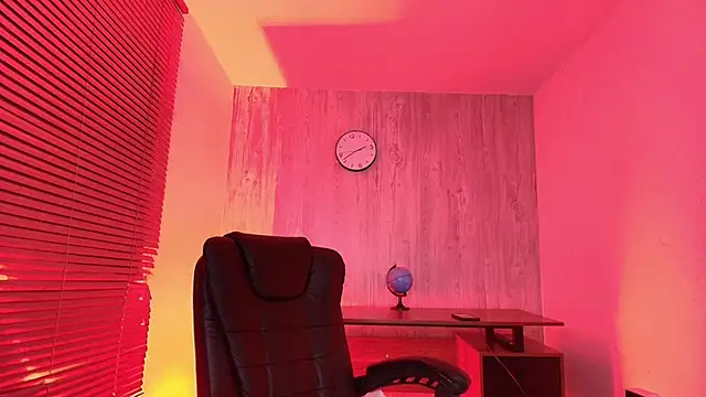 AuroraBrow Live XXX-chat