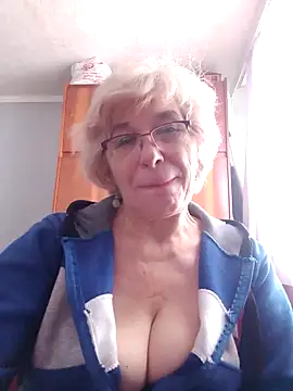 Pokazy przed kamerką – 52MiaLove02