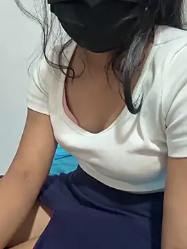 Pokazy przed kamerką – Cute_girl2004