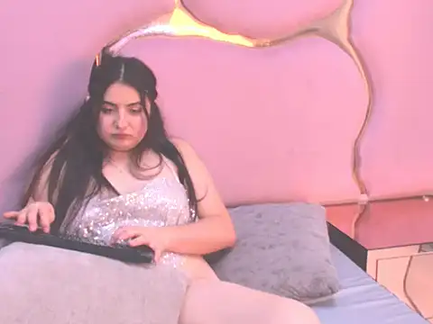 IsabelDelacroix élő XXX-chatje