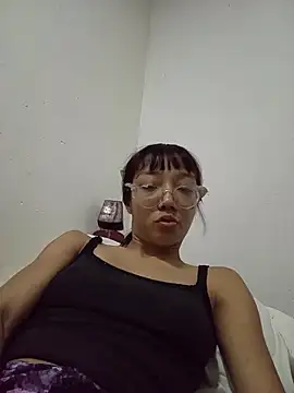 Živý XXX chat Kuromiunu