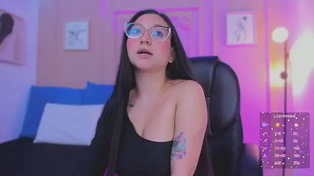 Živý XXX chat lucy_neil