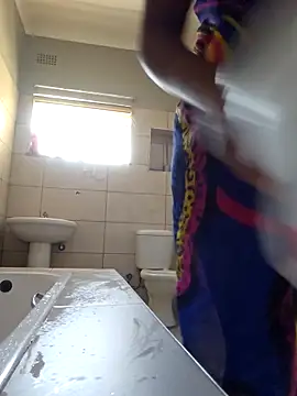 Shaniko89 即時 XXX 聊天