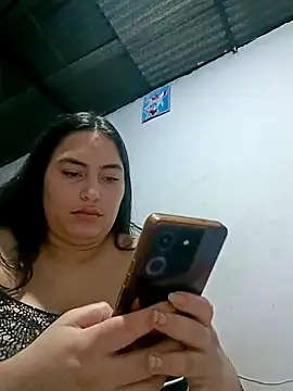 xandra252: онлайн-секс-чат