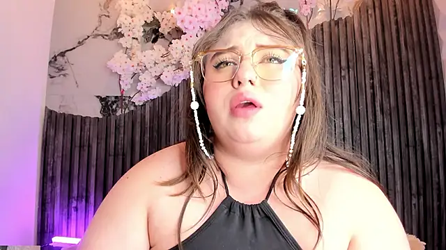 Kitty_Bms_ Live XXX Chat