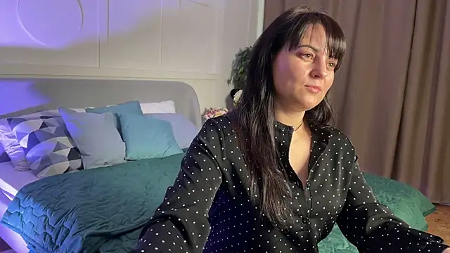 _SilkyShadow_'s Live XXX Chat