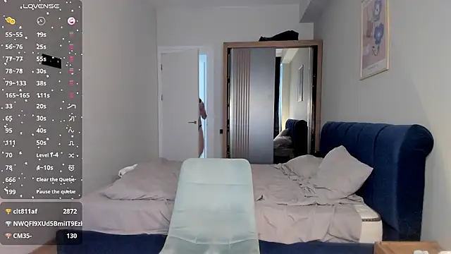 ThreeshaWhiteのライブXXXチャット