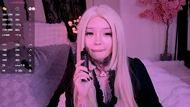 Lein_Bone live XXX chat