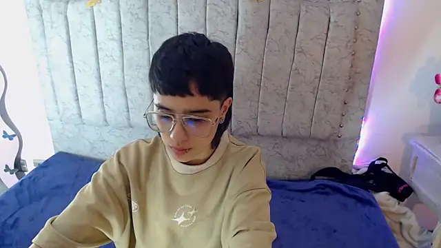 katalinathxandbritney1's Live XXX Chat