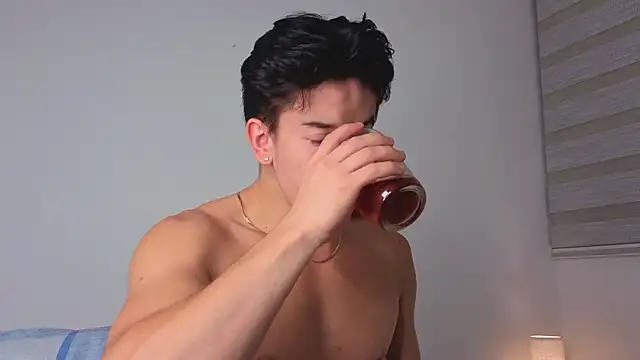 Czat XXX na żywo – maxxcooper1