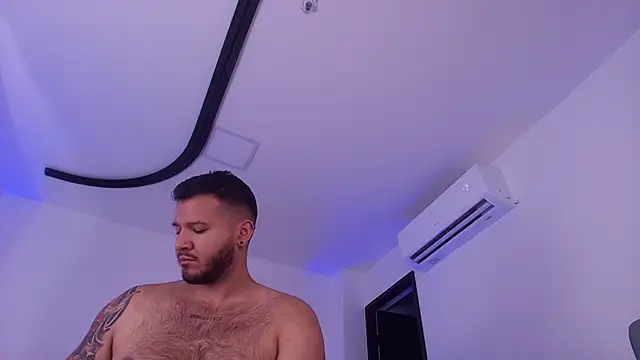 Czat XXX na żywo – mister_miike