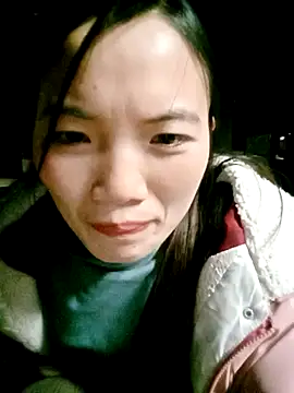 ngan-cute élő XXX-chatje