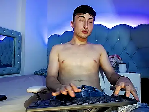 Oliver_Benedetti Live XXX-Chat