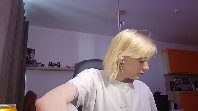 AuraNevera Webcam show